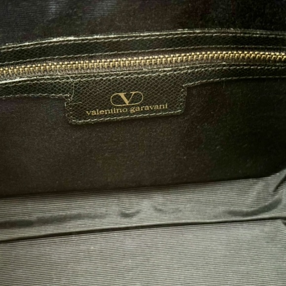 Valentino Garavani Black Leather Boston Bag - Picture 10 of 12